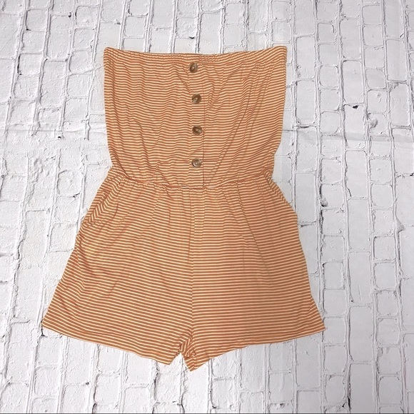 NWOT BOUTIQUE ROMPER - SMALL OR MEDIUM - Picture 2 of 5